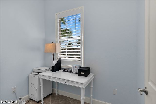 8065 Players Cove DR 202, Naples, FL 34113