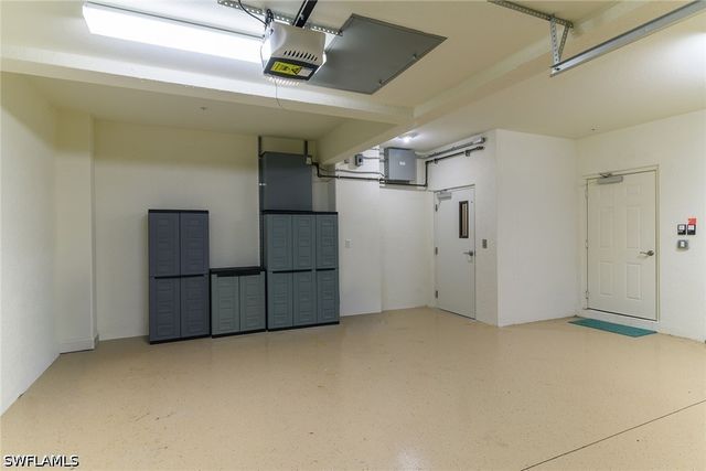 8065 Players Cove DR 202, Naples, FL 34113