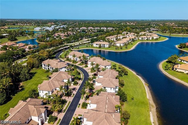 8065 Players Cove DR 202, Naples, FL 34113