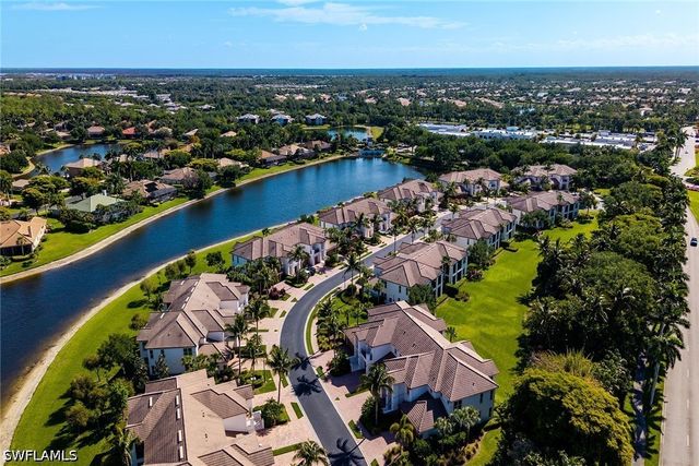 8065 Players Cove DR 202, Naples, FL 34113