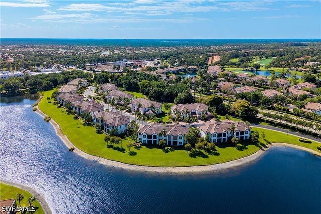 8065 Players Cove DR 202, Naples, FL 34113