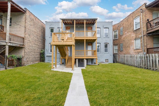 1421 E 69th Place, Chicago, IL 60637