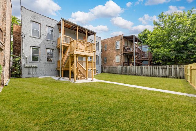 1421 E 69th Place, Chicago, IL 60637