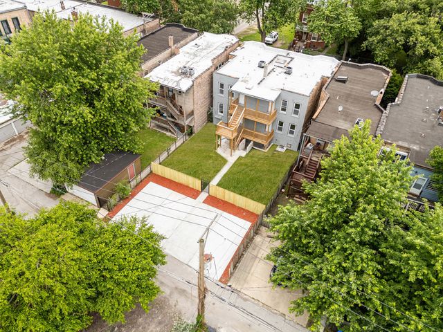 1421 E 69th Place, Chicago, IL 60637