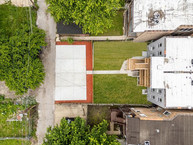 1421 E 69th Place, Chicago, IL 60637