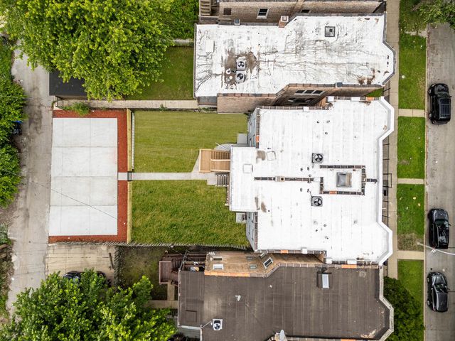 1421 E 69th Place, Chicago, IL 60637