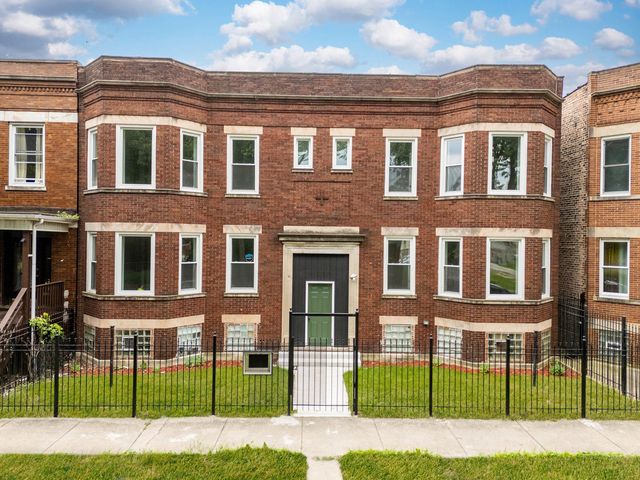 1421 E 69th Place, Chicago, IL 60637