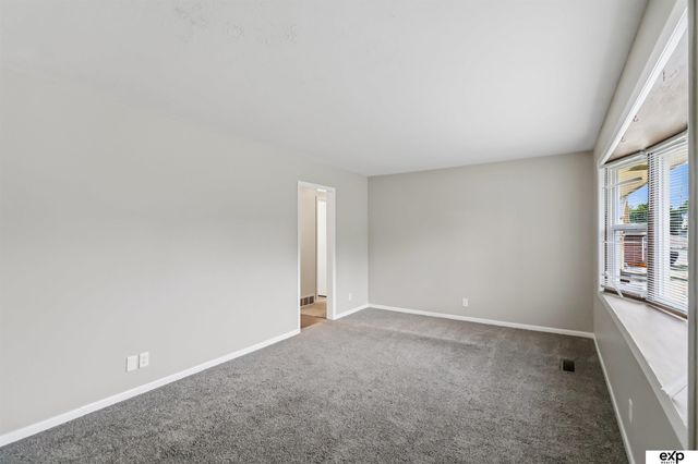 4000 N 23 Street N, Lincoln, NE 68521
