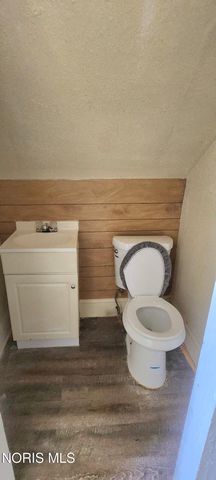 733 Redwood Avenue, Toledo, OH 43609