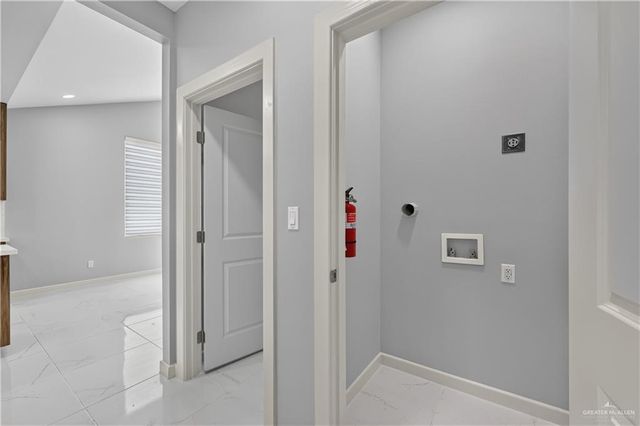 719 Coves Lane 3, Weslaco, TX 78599