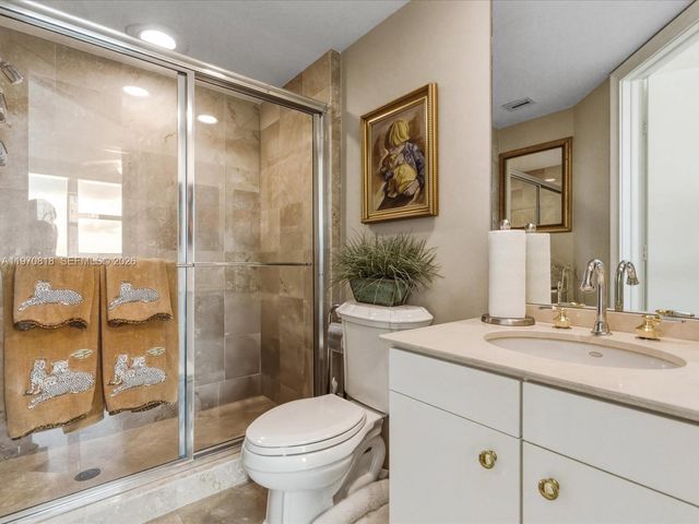 19333 Collins Ave 2304, Sunny Isles Beach, FL 33160