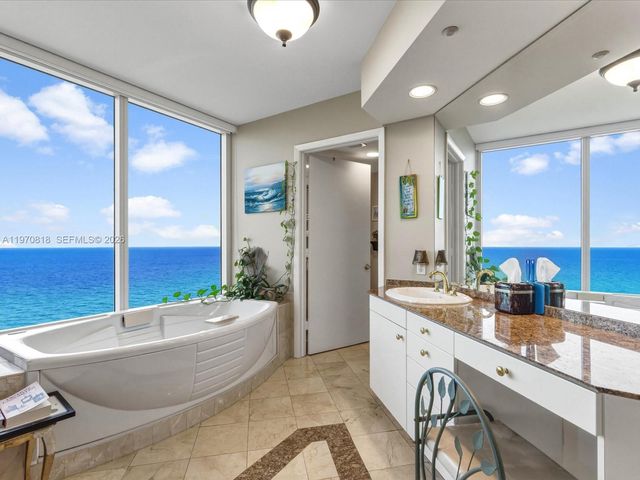 19333 Collins Ave 2304, Sunny Isles Beach, FL 33160