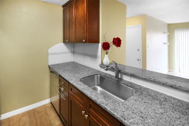 2800 Jeanetta Street 605, Houston, TX 77063