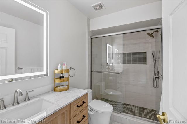 50145 Tottenham Court, Canton Charter Township, MI 48187