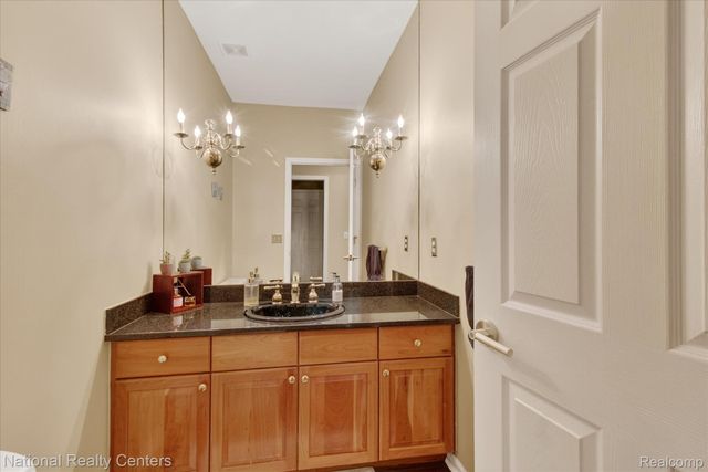 50145 Tottenham Court, Canton Charter Township, MI 48187