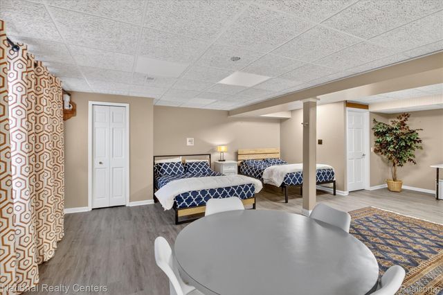 50145 Tottenham Court, Canton Charter Township, MI 48187