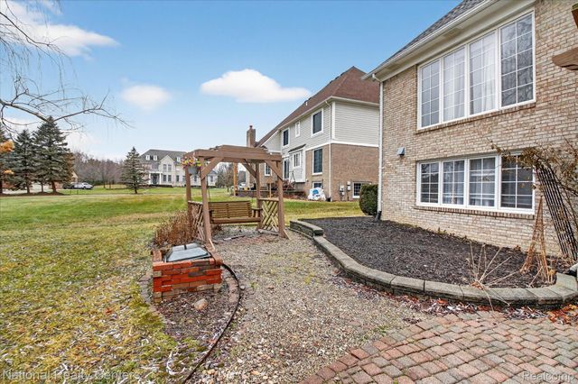 50145 Tottenham Court, Canton Charter Township, MI 48187