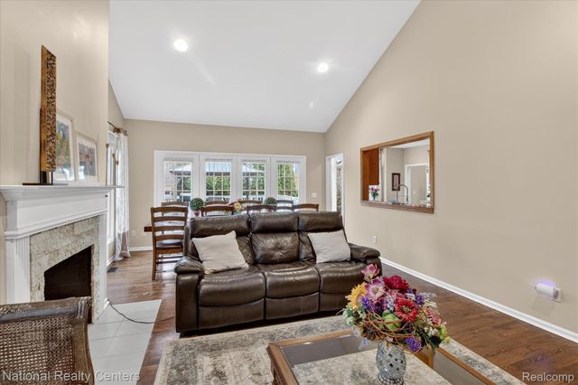 50145 Tottenham Court, Canton Charter Township, MI 48187