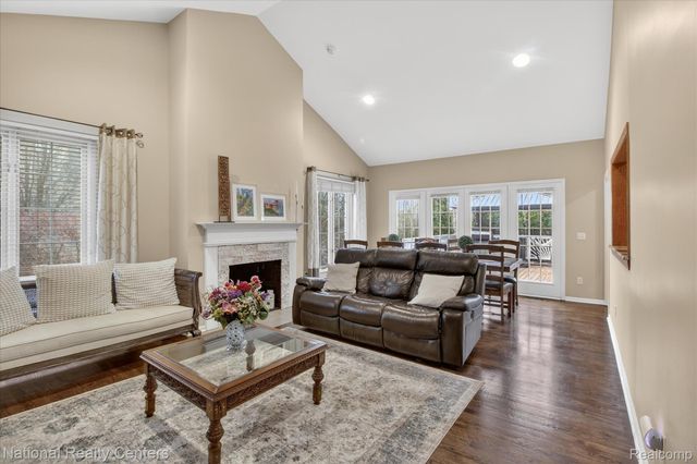 50145 Tottenham Court, Canton Charter Township, MI 48187