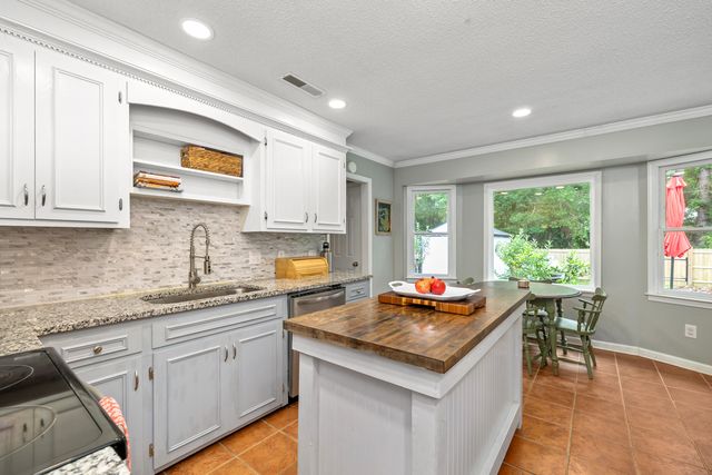 852 Club Lane, Sumter, SC 29154