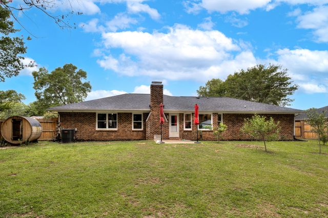 852 Club Lane, Sumter, SC 29154