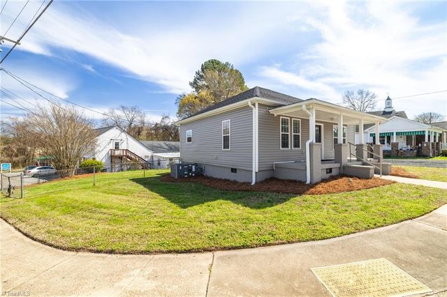 700 Mcconnell Avenue, Eden, NC 27288