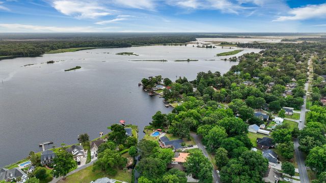 1807 Perch Road, Moncks Corner, SC 29461