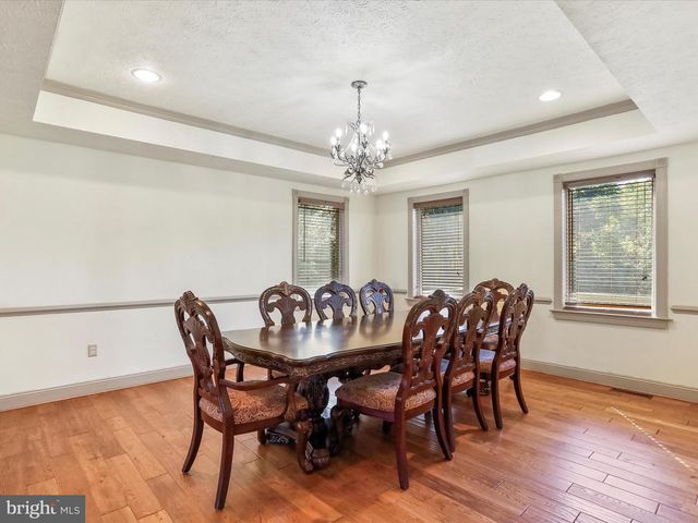 15 RACHELS LN, Front Royal, VA 22630