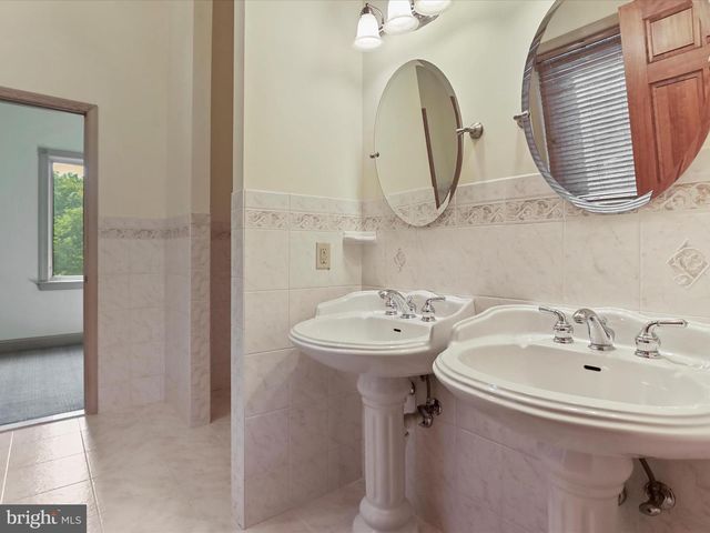 15 RACHELS LN, Front Royal, VA 22630