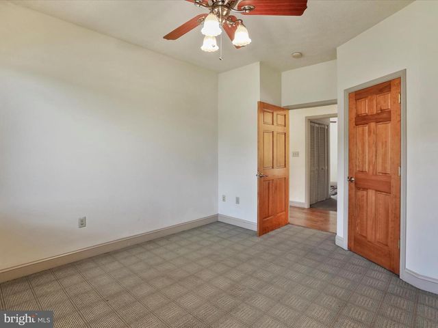 15 RACHELS LN, Front Royal, VA 22630