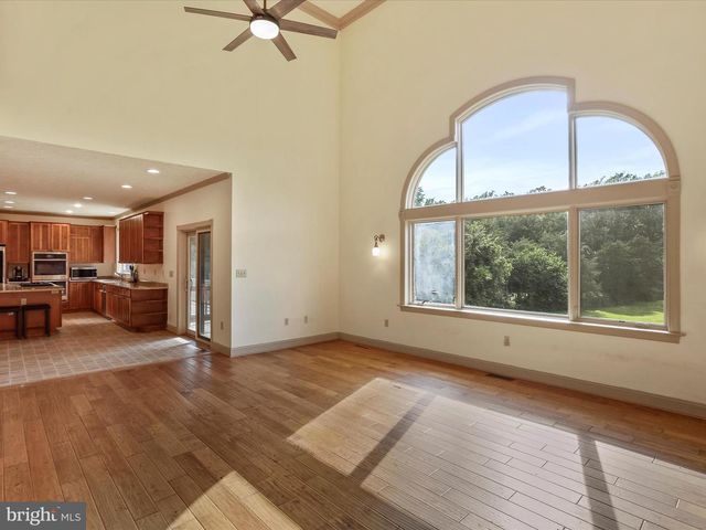 15 RACHELS LN, Front Royal, VA 22630
