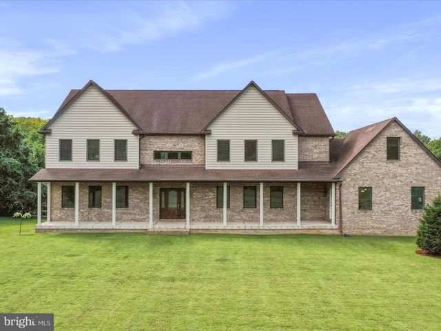 15 RACHELS LN, Front Royal, VA 22630