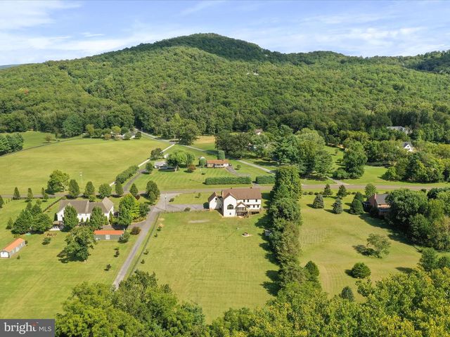 15 RACHELS LN, Front Royal, VA 22630