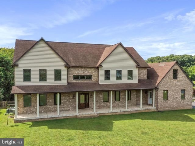 15 RACHELS LN, Front Royal, VA 22630