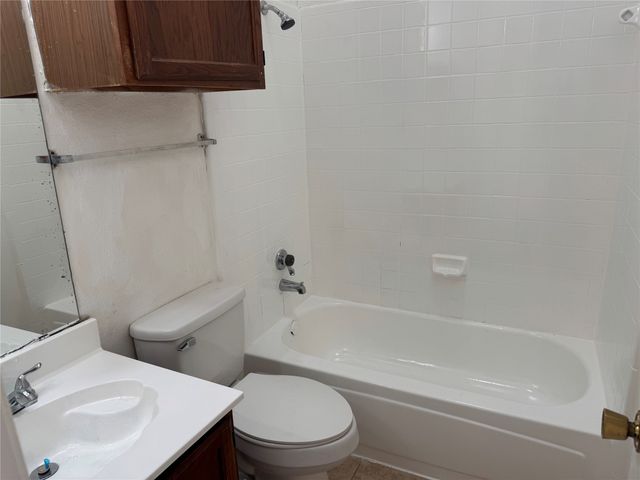 806 Binbrook Drive, Mesquite, TX 75149