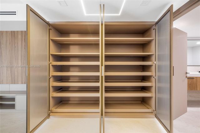 10155 Collins Ave 202, Bal Harbour, FL 33154