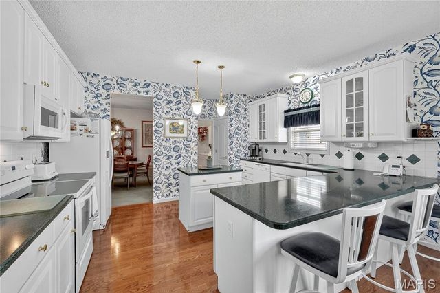 2178 Hawks Landing Drive E, Lake St Louis, MO 63367