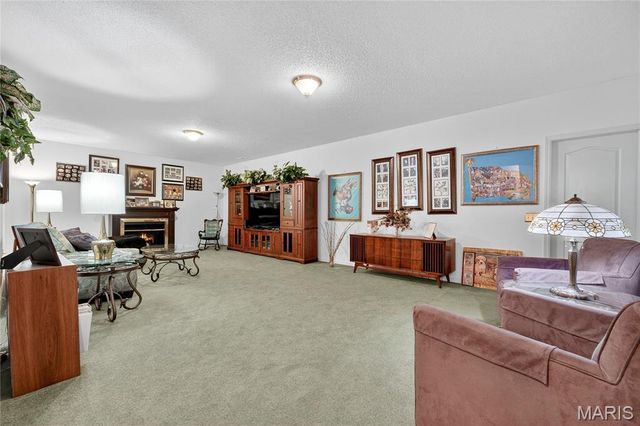 2178 Hawks Landing Drive E, Lake St Louis, MO 63367