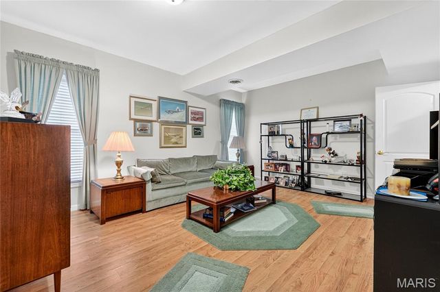 2178 Hawks Landing Drive E, Lake St Louis, MO 63367