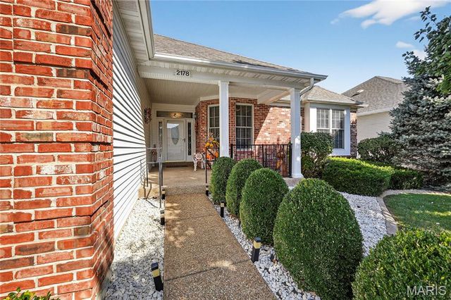 2178 Hawks Landing Drive E, Lake St Louis, MO 63367