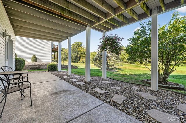 2178 Hawks Landing Drive E, Lake St Louis, MO 63367