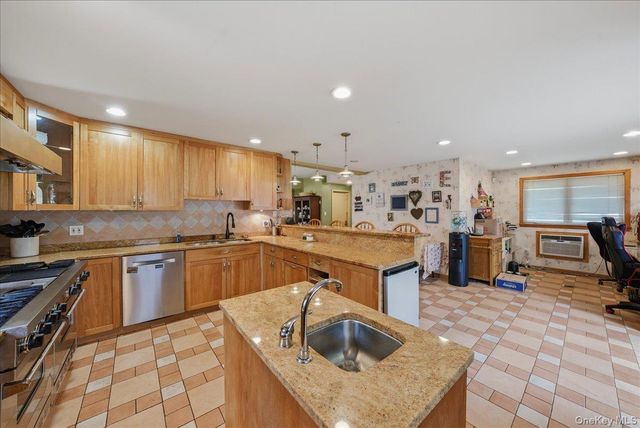 47-23 164th Street, Flushing, NY 11358