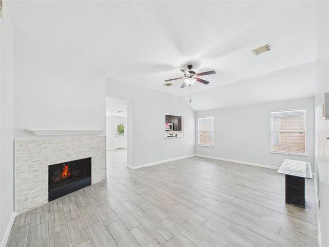 13302 Dennis Way Lane, Houston, TX 77044
