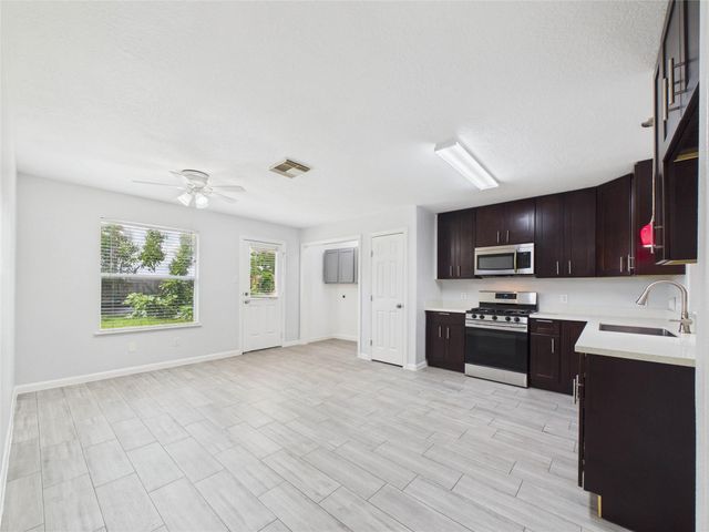 13302 Dennis Way Lane, Houston, TX 77044