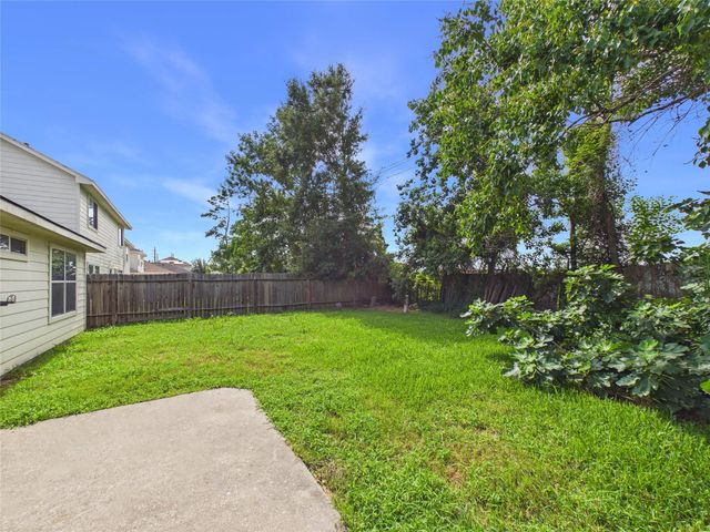 13302 Dennis Way Lane, Houston, TX 77044
