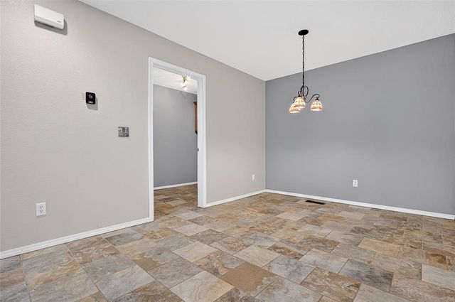 121 S Creekdale Drive, Norman, OK 73072