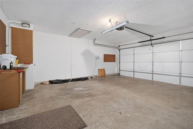 121 S Creekdale Drive, Norman, OK 73072