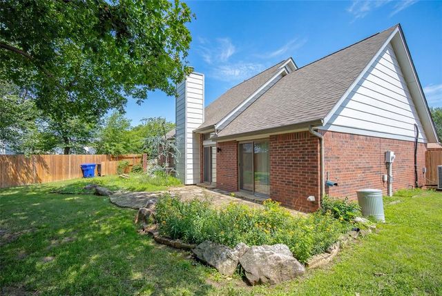121 S Creekdale Drive, Norman, OK 73072