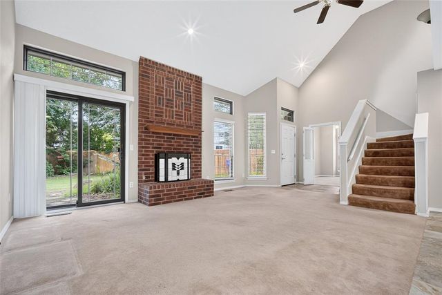 121 S Creekdale Drive, Norman, OK 73072