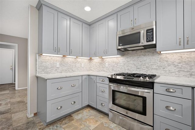 121 S Creekdale Drive, Norman, OK 73072